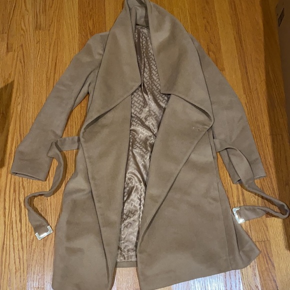 Diane Von Furstenberg Jackets & Blazers - Diane Von Furstenberg DVF Camel coat